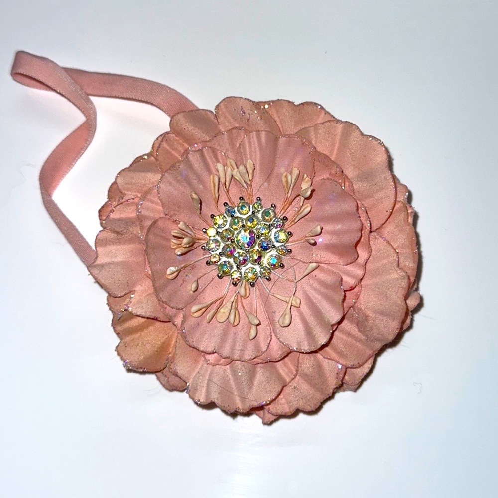🌸 TIEKS Pale Pink Flower 🌸 NWOT